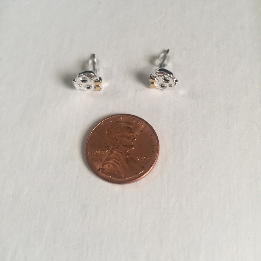 Tiny Skull and Bows Earrings - Picture 6 of 8